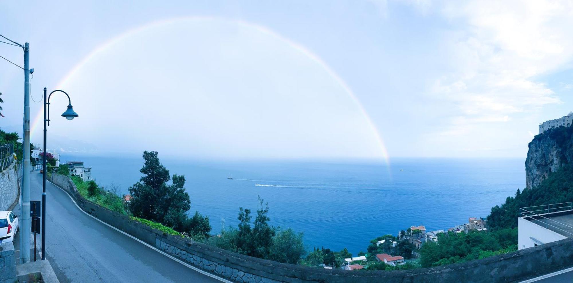 Casa Grazia Amalfi Villa Bagian luar foto