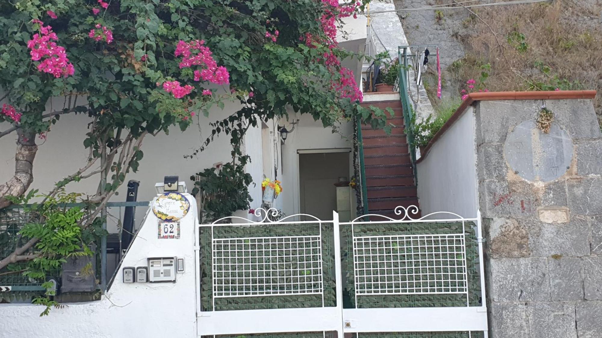 Casa Grazia Amalfi Villa Bagian luar foto