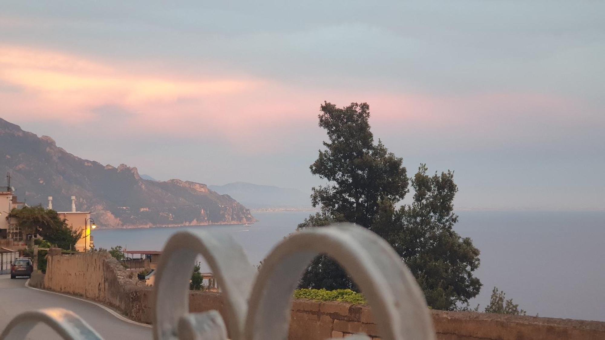 Casa Grazia Amalfi Villa Bagian luar foto